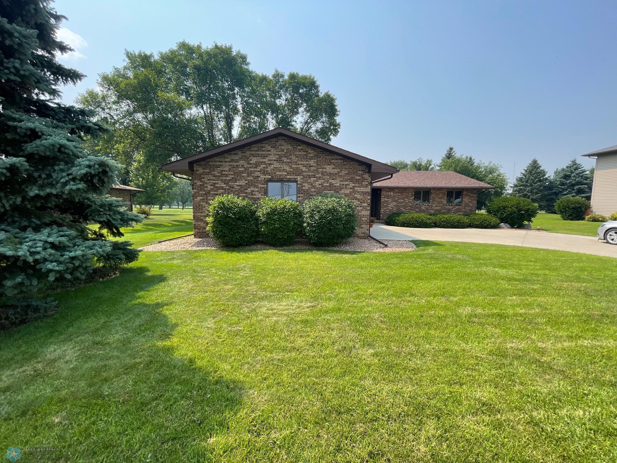 1119 Main Street Breckenridge, MN 56520 - Photo 3 of 65