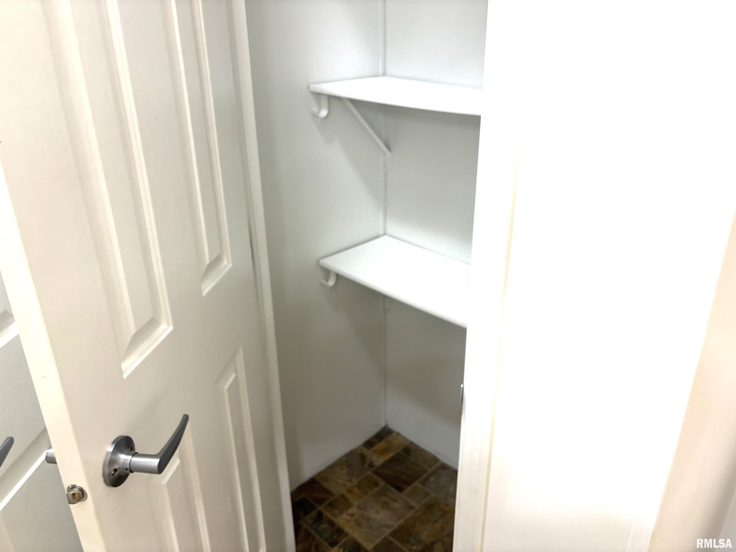 2800 Vía Rosso, Unit 73 Springfield, IL 62703 - Photo 33 of 43