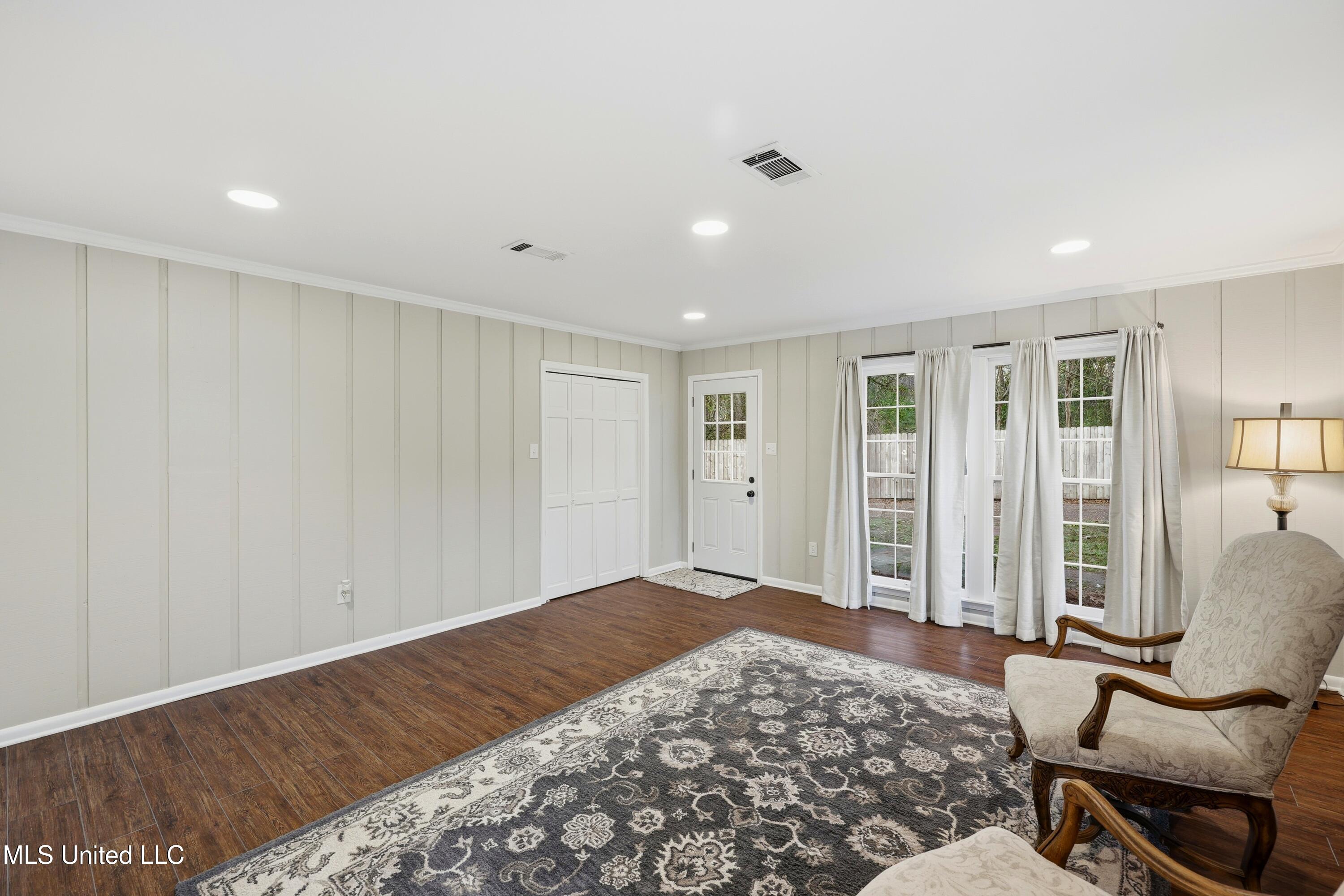 2040 Brecon Drive Jackson, MS 39211 - Photo 18 of 62 2040 Brecon Dr \ Home Tours MS (28)