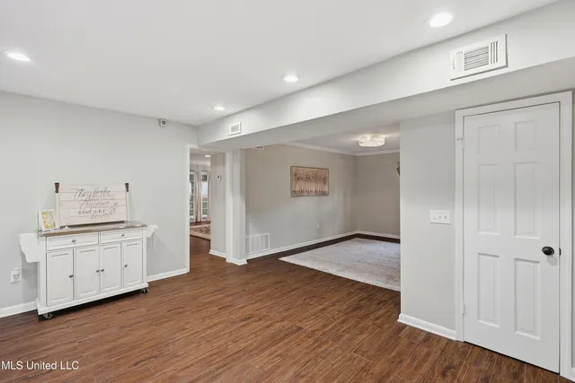 $389,000 | 2040 Brecon Drive, Jackson, MS 39211