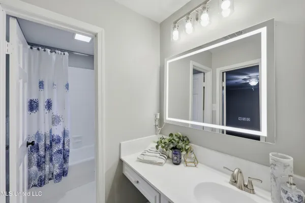 $367,200 | 2040 Brecon Drive, Jackson, MS 39211