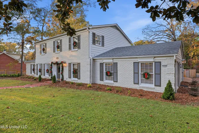 $389,000 | 2040 Brecon Drive, Jackson, MS 39211