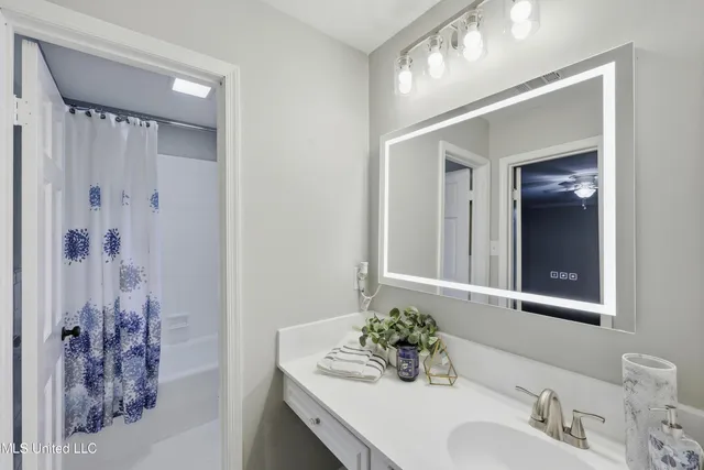 $389,000 | 2040 Brecon Drive, Jackson, MS 39211