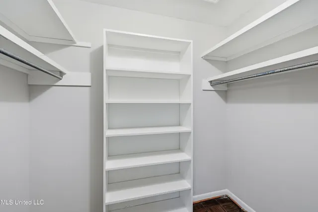 $389,000 | 2040 Brecon Drive, Jackson, MS 39211