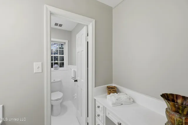 $389,000 | 2040 Brecon Drive, Jackson, MS 39211