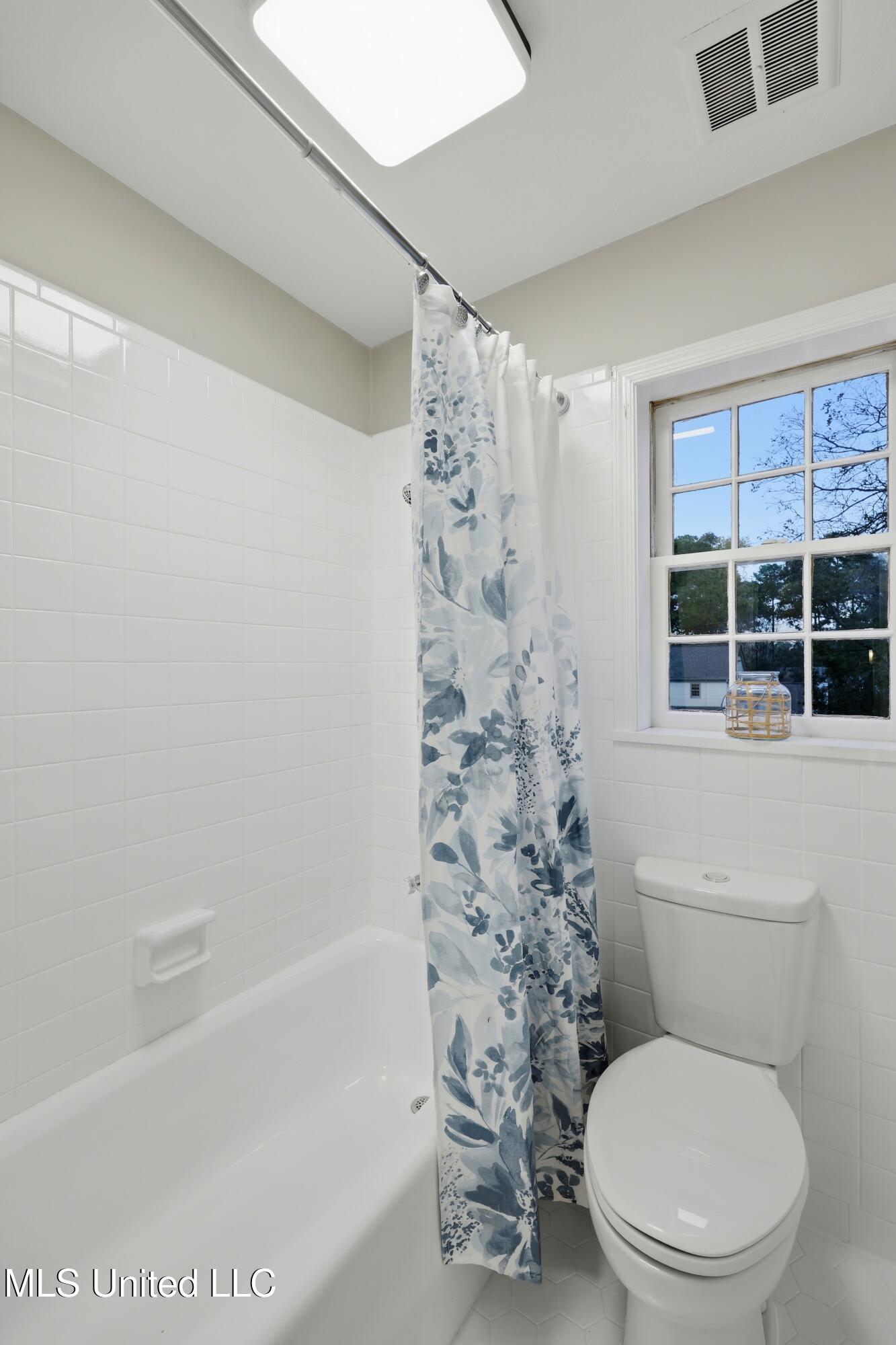 2040 Brecon Drive Jackson, MS 39211 - Photo 55 of 62 2040 Brecon Dr \ Home Tours MS (42)