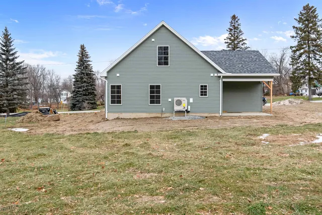 $459,000 | 22 Upper Gilman Street, Unit 3, St. Albans, VT 05478