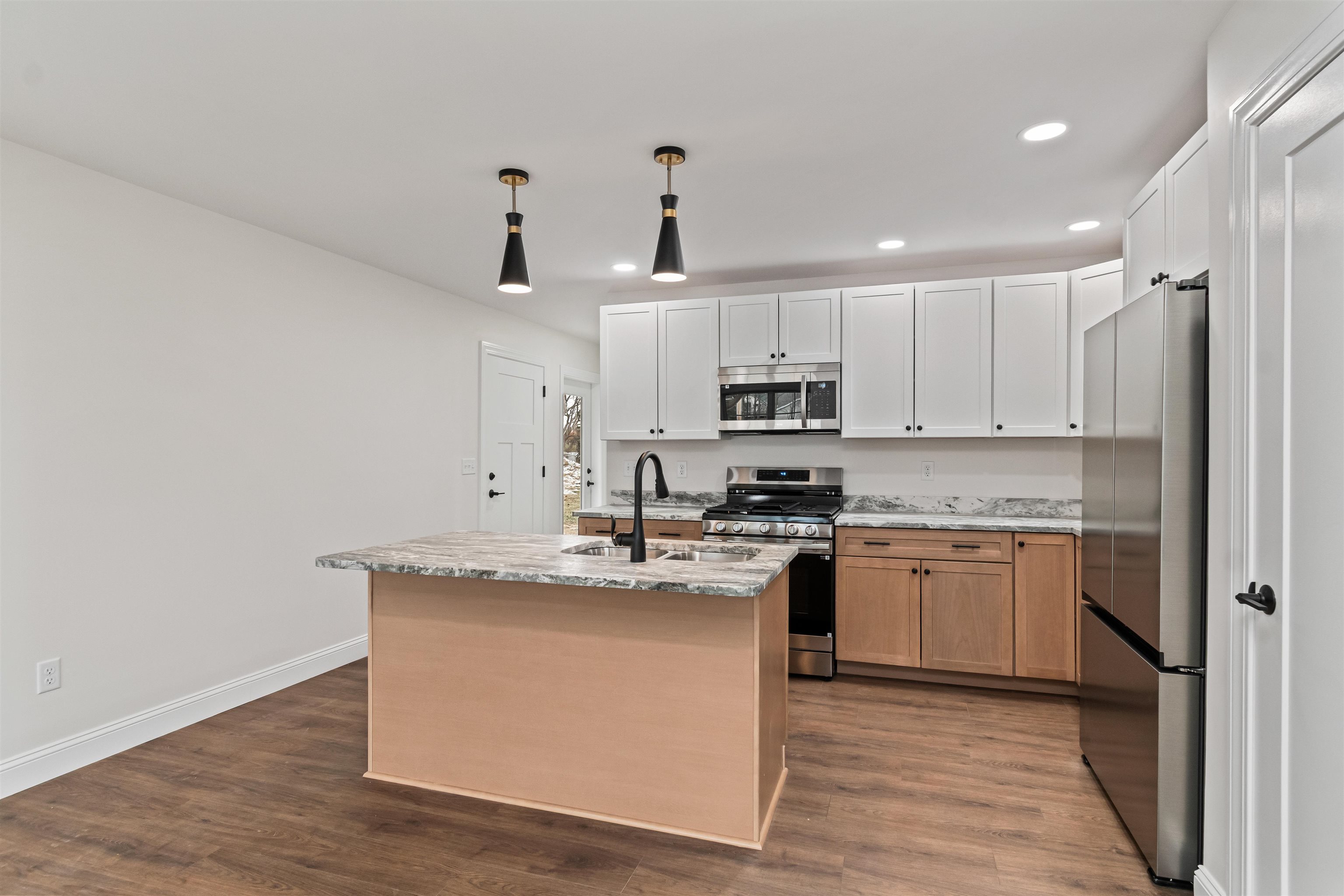 22 Upper Gilman Street, Unit 3 St. Albans, VT 05478 - Photo 5 of 41