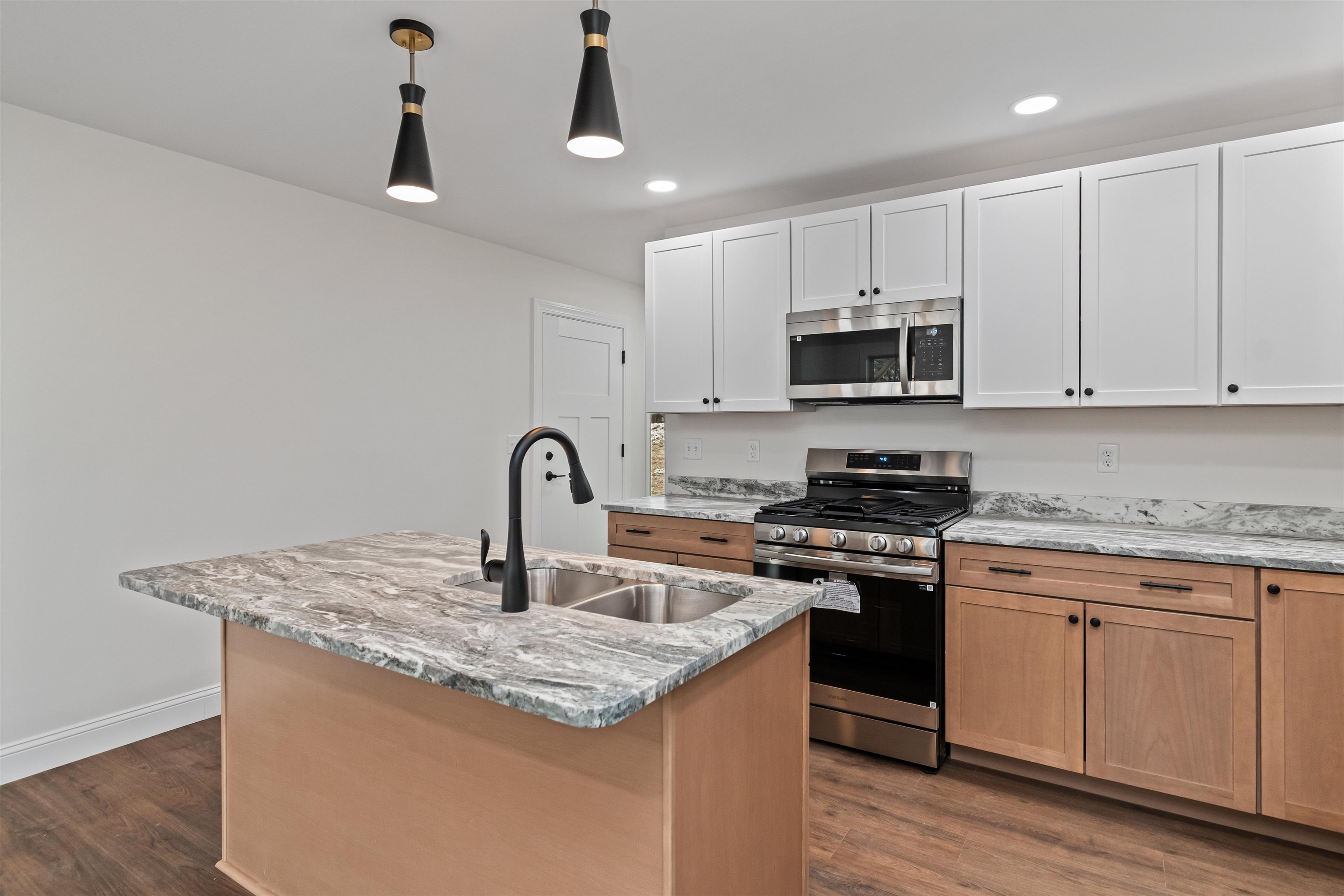 22 Upper Gilman Street, Unit 3 St. Albans, VT 05478 - Photo 7 of 41