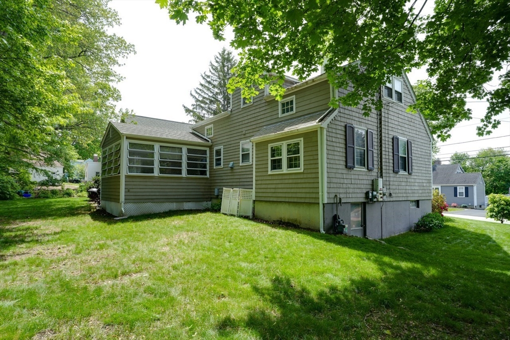 6 Ridge Road Marlborough, MA 01752 - Photo 9 of 35 Gallery Image 9