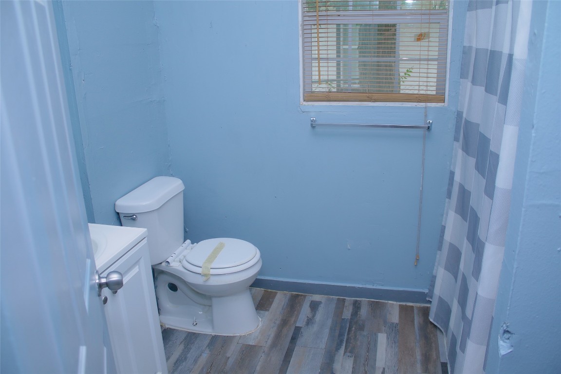 1310 4th Street Rosenberg, TX 77471 - Photo 10 of 23 Bathroom #1