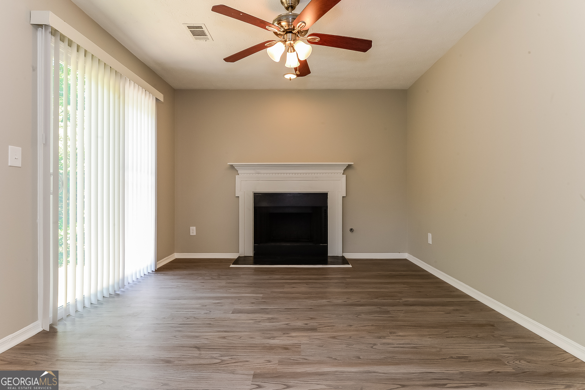 2457 Northmill Lane Decatur, GA 30035 - Photo 2 of 17