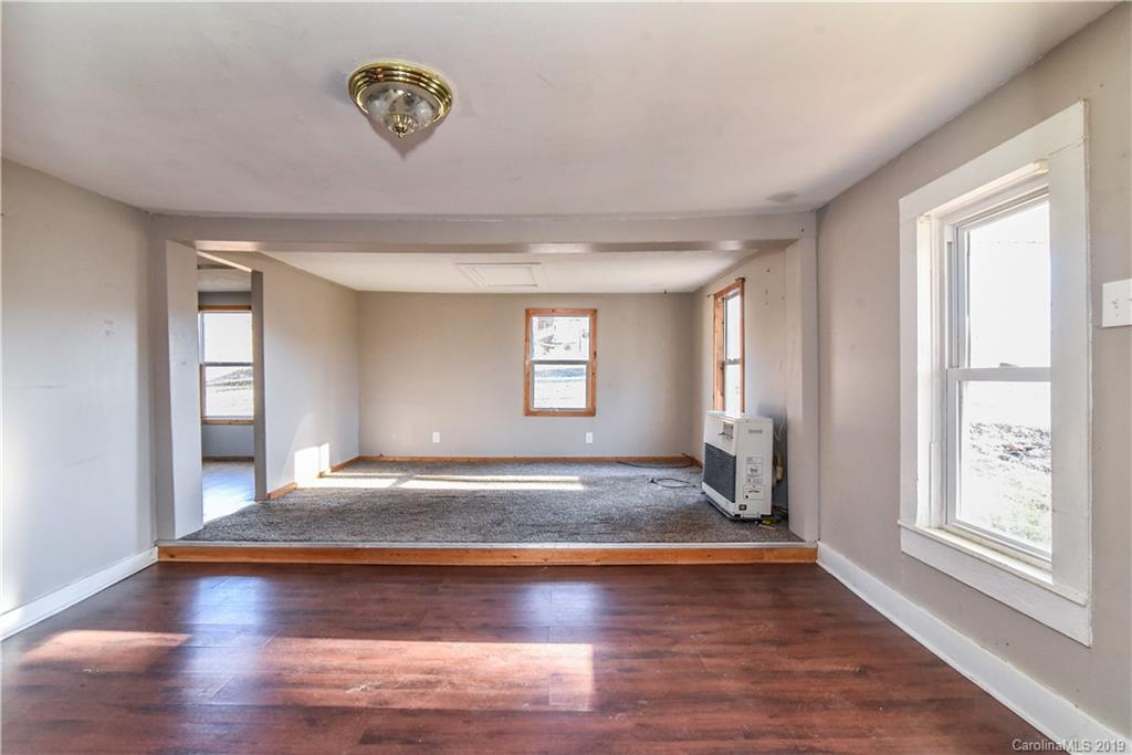 161 Jolly Road Old Fort, NC 28762 - Photo 8 of 22 Gallery Image 8