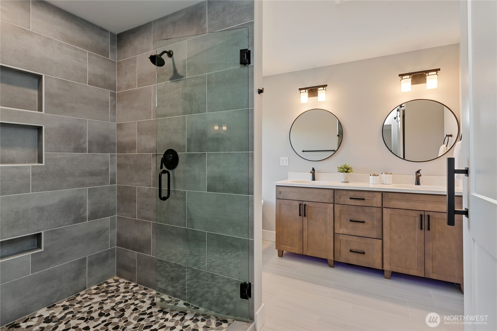 381 East Benson Ridge Road Grapeview, WA 98546 - Photo 29 of 40