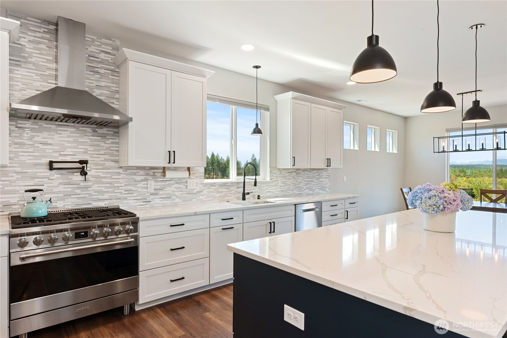 381 East Benson Ridge Road Grapeview, WA 98546 - Photo 8 of 40