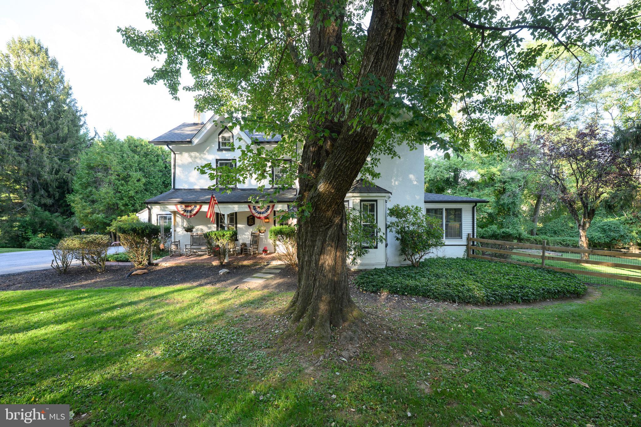 235 Blue Rock Road West Chester, PA 19382 - Photo 4 of 60