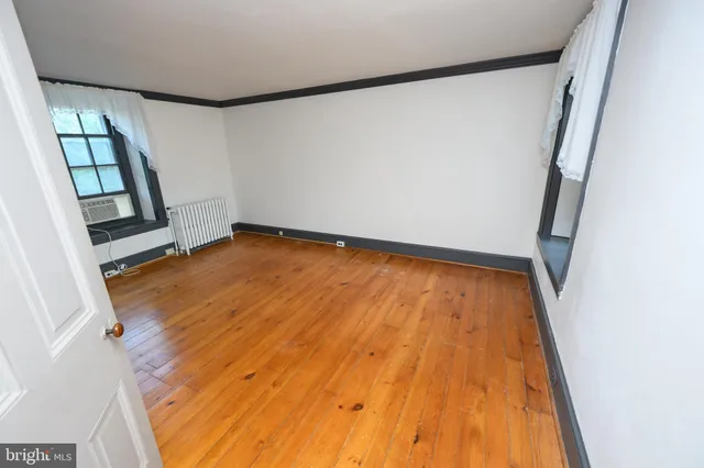 a view of a backyard with green space