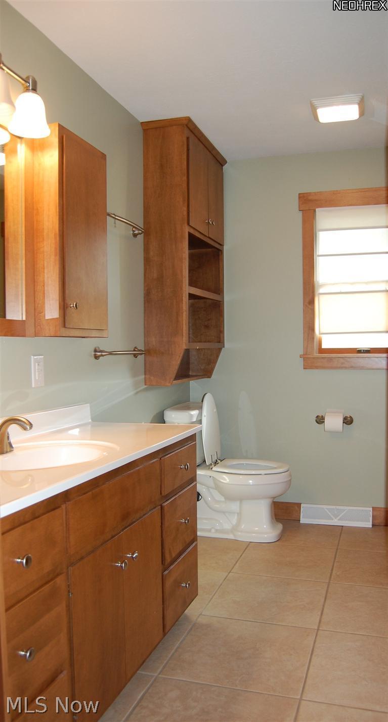 5550 Rhine Road Millersburg, OH 44654 - Photo 4 of 6