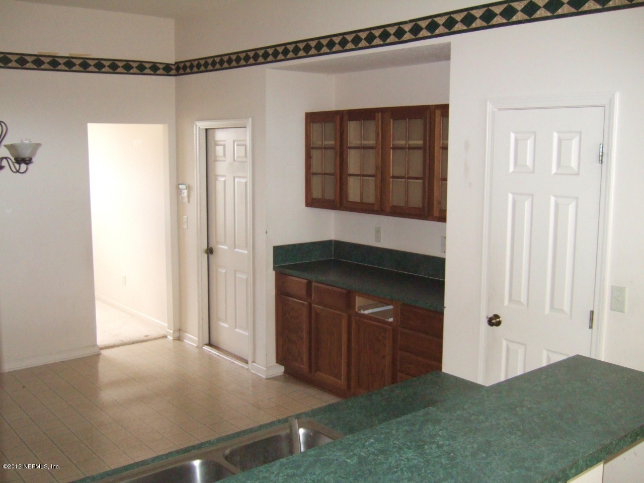 545 Thornberry Road Orange Park, FL 32073 - Photo 8 of 14 Kitchen 2