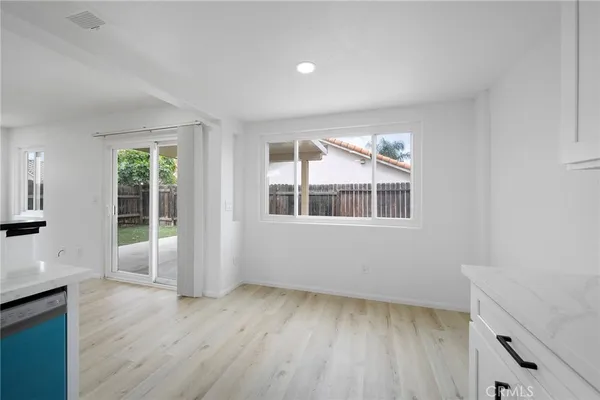 $460,000 | 373 Via Corsica, Hemet, CA 92545