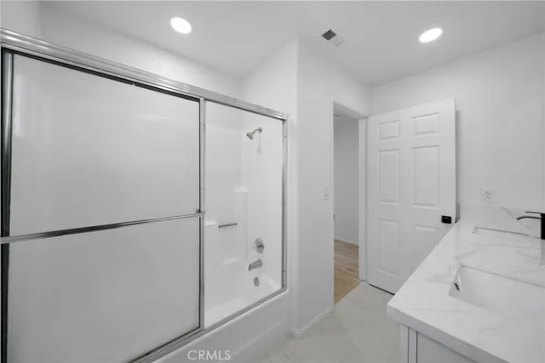 $460,000 | 373 Via Corsica, Hemet, CA 92545