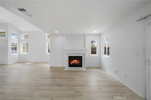 $460,000 | 373 Via Corsica, Hemet, CA 92545