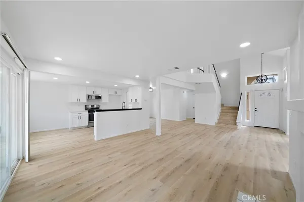 $460,000 | 373 Via Corsica, Hemet, CA 92545