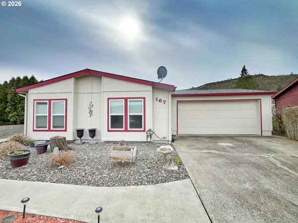 $275,000 | 950 Pomona Street West, Unit 167, The Dalles, OR 97058