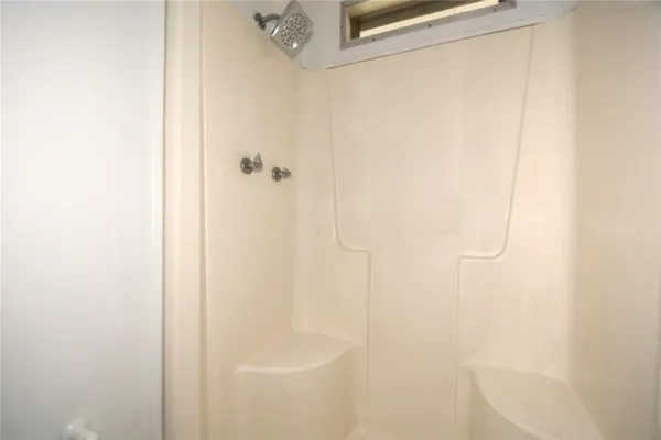 $1,700 | 8608 Southwest 17th Street, Davie, FL 33324