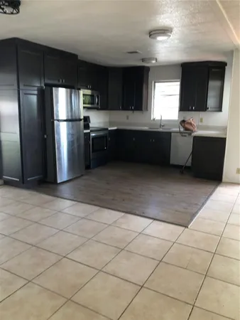 $1,700 | 8608 Southwest 17th Street, Davie, FL 33324