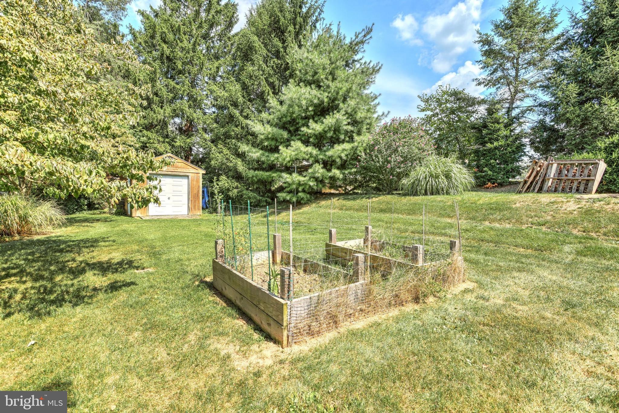 2508 Onyx Road York, PA 17408 - Photo 6 of 34 Gallery Image 6
