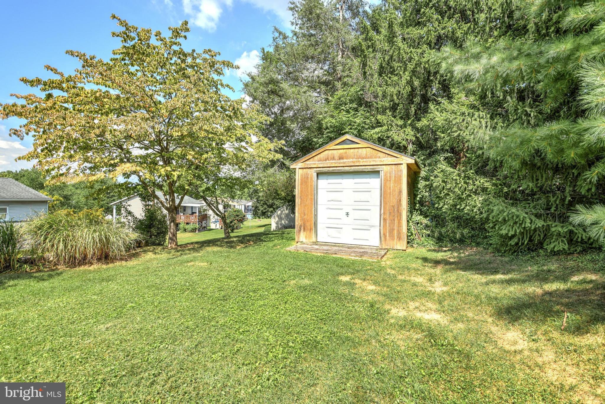 2508 Onyx Road York, PA 17408 - Photo 7 of 34 Gallery Image 7