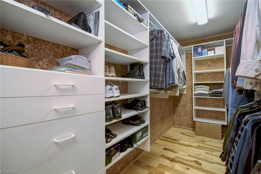 5558 Murphy Road Summerfield, NC 27358 - Photo 14 of 32 Gallery Image 14