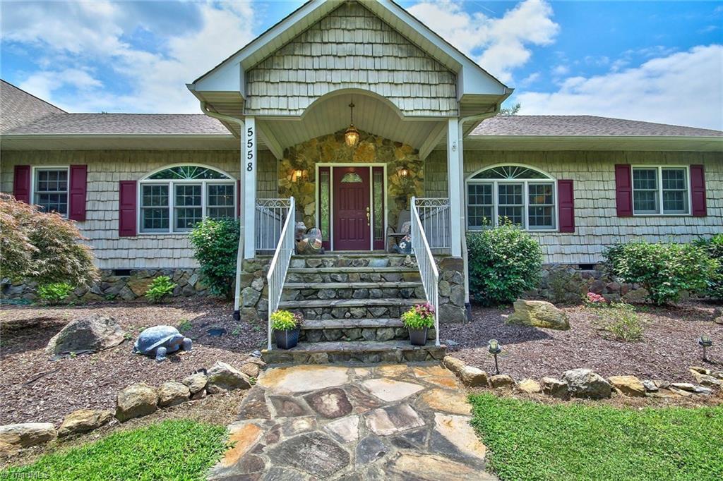 5558 Murphy Road Summerfield, NC 27358 - Photo 3 of 32 Gallery Image 3