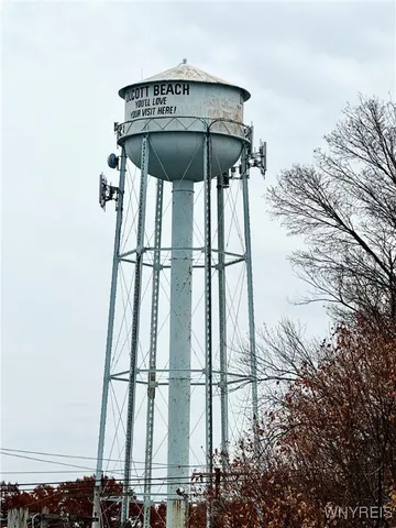 $625,000 | 1572 Van Buren Street, Newfane, NY 14126