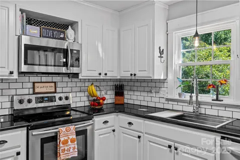 $489,000 | 301 Southfork Drive, Belmont, NC 28012