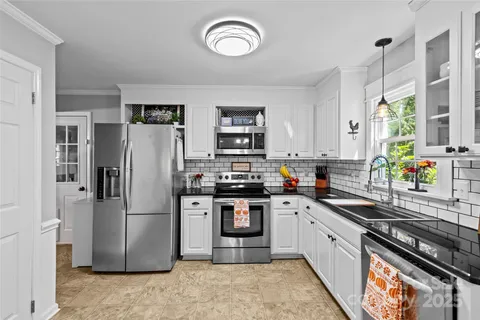 $489,000 | 301 Southfork Drive, Belmont, NC 28012