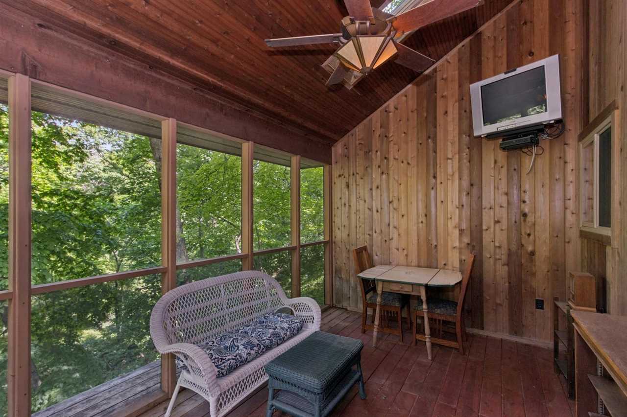 2520 Northeast Sugar Bottom Road Northeast Solon, IA 52333 - Photo 46 of 59 Gallery Image 46