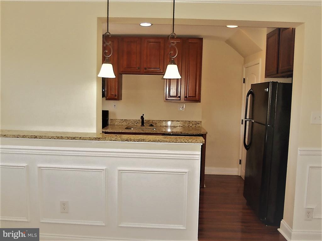 2201 Firethorn Road Baltimore, MD 21220 - Photo 10 of 23 Kitchen