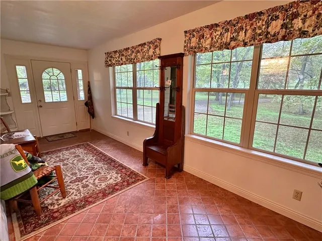 $350,000 | 11191 Co Ln 176, Carthage, MO 64836