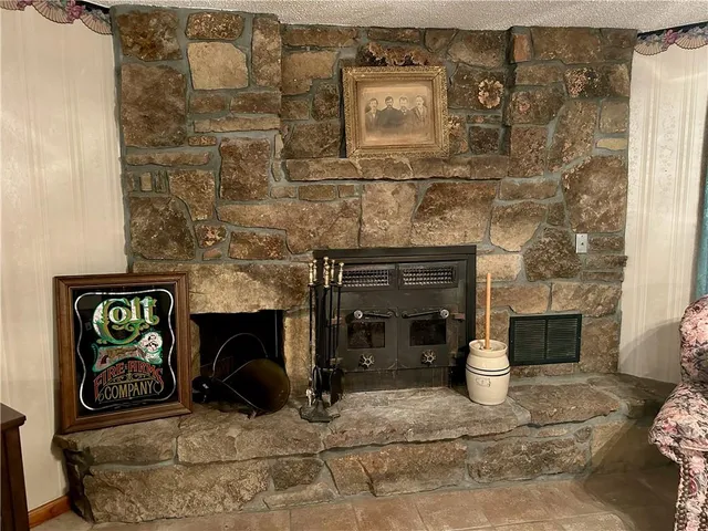 $350,000 | 11191 Co Ln 176, Carthage, MO 64836