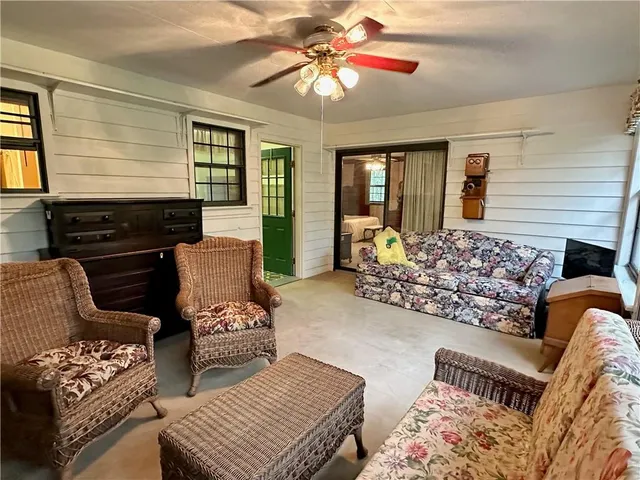 $350,000 | 11191 Co Ln 176, Carthage, MO 64836