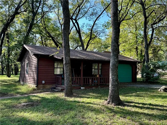 $350,000 | 11191 Co Ln 176, Carthage, MO 64836