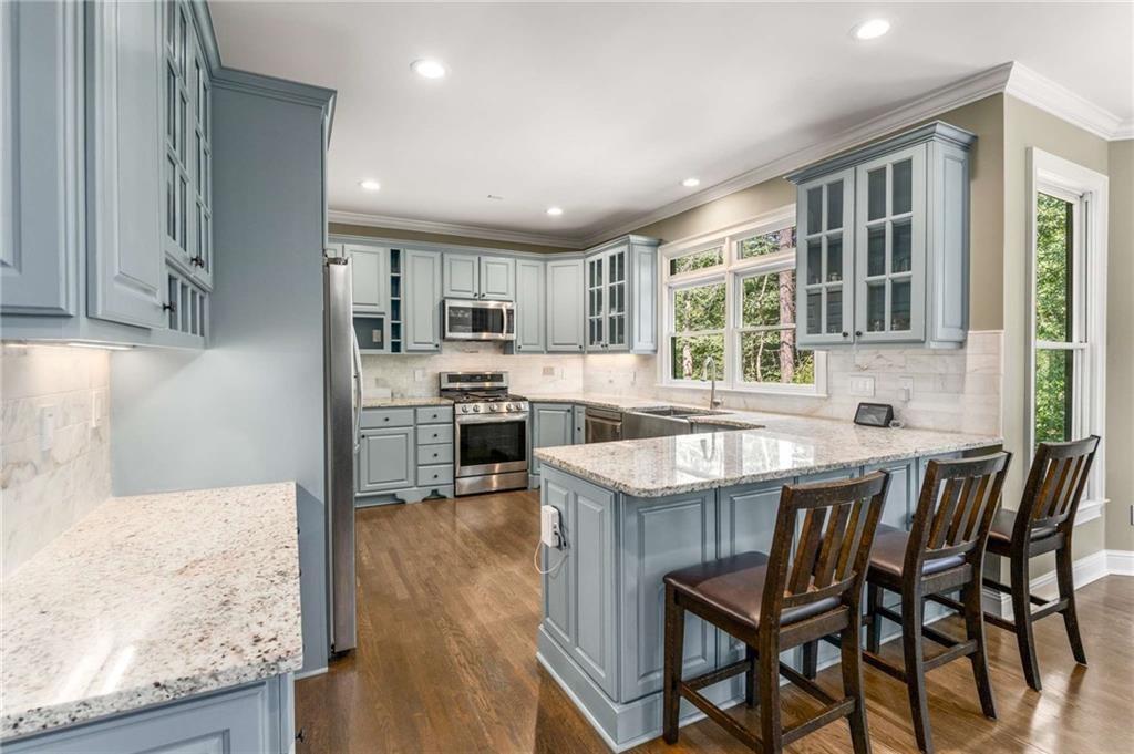 220 Milano Drive Southwest Atlanta, GA 30331 - Photo 11 of 48