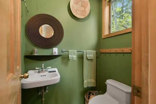 $905,000 | 906 Shedd Hill Road, Stoddard, NH 03464