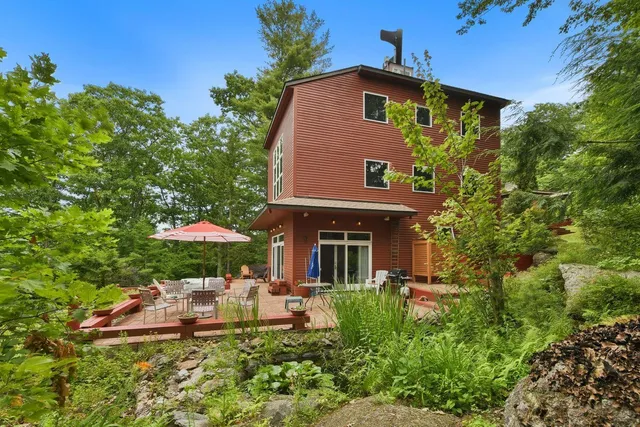 $905,000 | 906 Shedd Hill Road, Stoddard, NH 03464