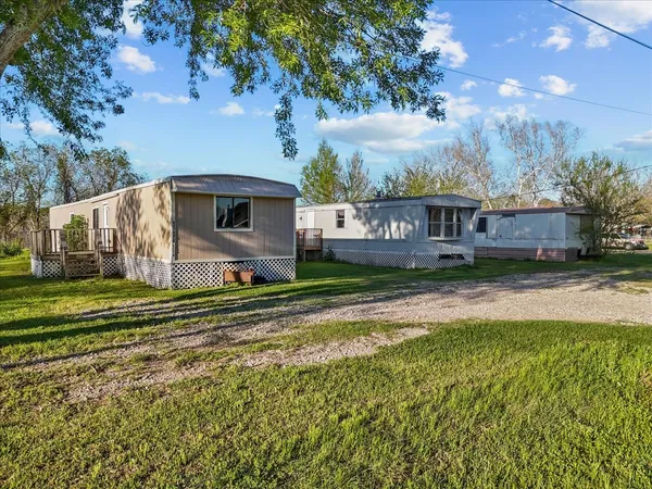 $425,000 | 13434 24th Street, Santa Fe, TX 77510