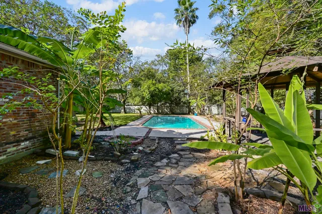 $499,999 | 5638 Riverbend Boulevard, Baton Rouge, LA 70820