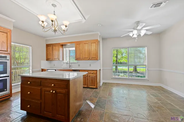 $499,999 | 5638 Riverbend Boulevard, Baton Rouge, LA 70820