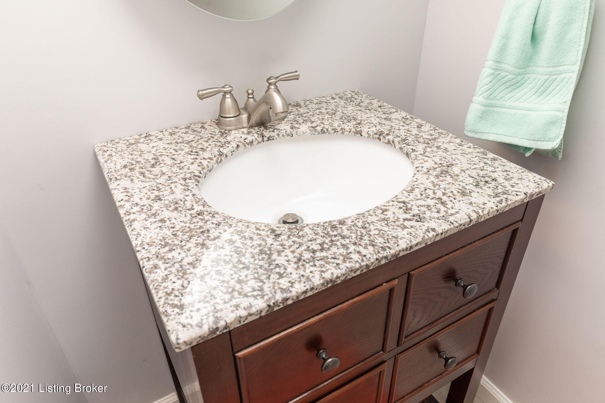 4020 Alton Road Louisville, KY 40207 - Photo 28 of 54 Alton033